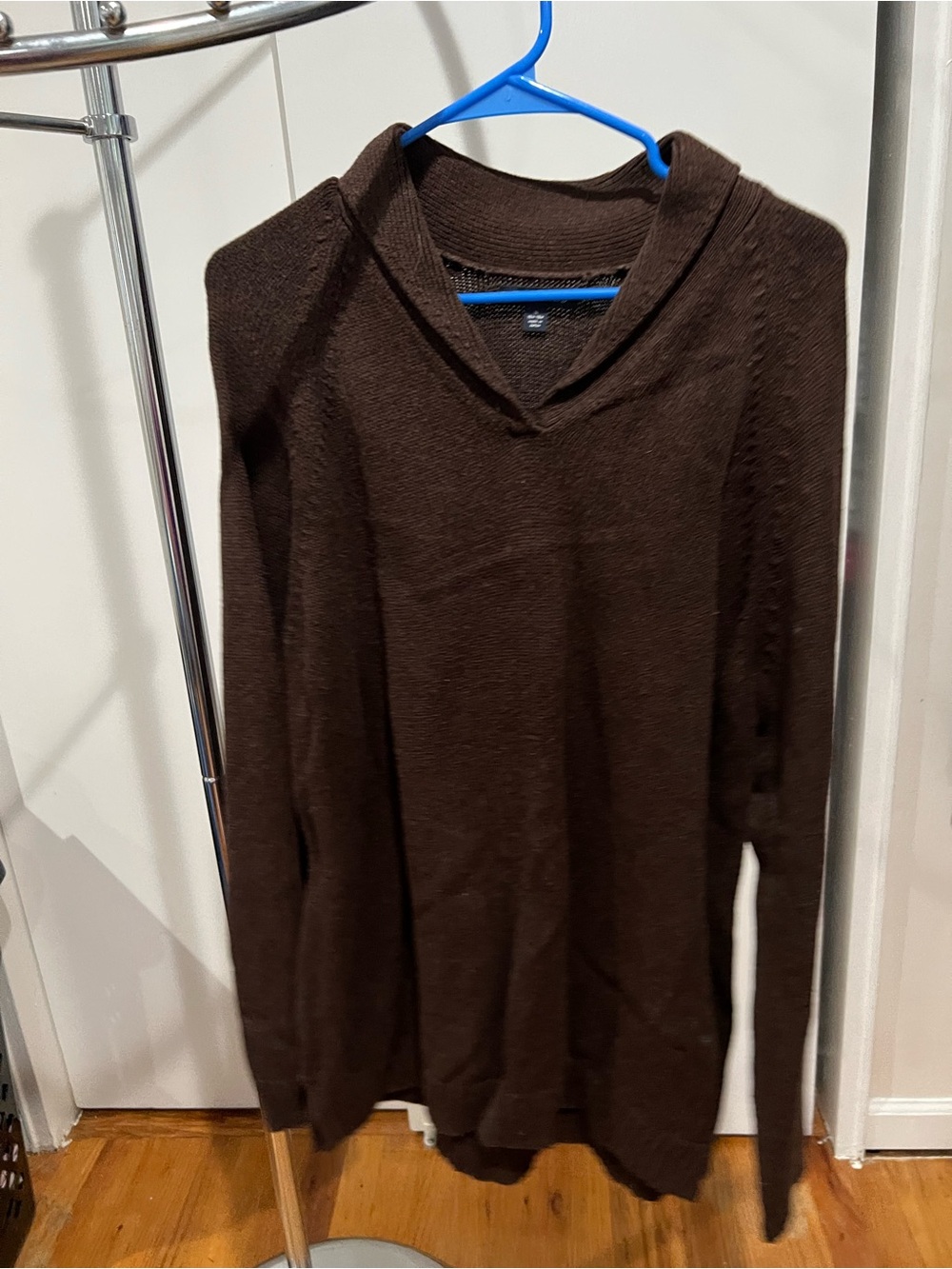 Wonen's V-Neck Brown Knit Sweater